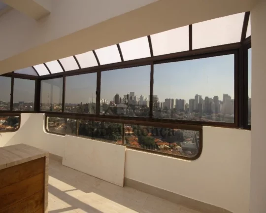 Imagem Cobertura Duplex, reformada em fino acabamento, ar condicionado nas suítes e armários embutidos. 1...