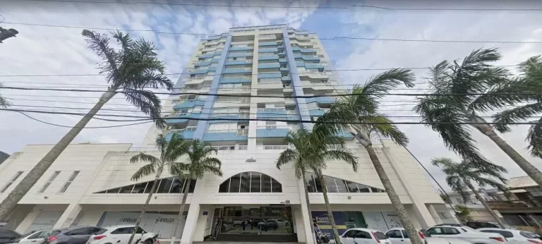 Imagem Apartamento mobiliado com 3 dormitórios sendo 1 suítes e 1 vagas de garagem em Itajaí