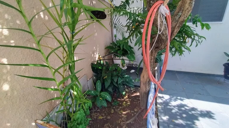 Imagem Casa à venda no bairro Jardim Rony - Guaratinguetá/SP