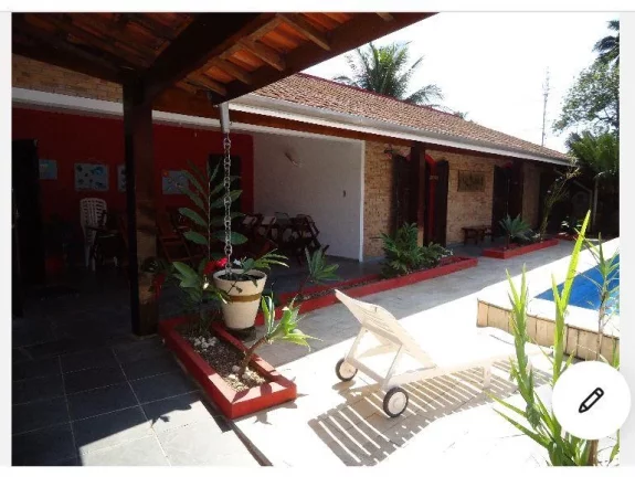 Imagem Casa para Temporada em Ubatuba / SP no bairro Lázaro (Praia Domingos Dias)