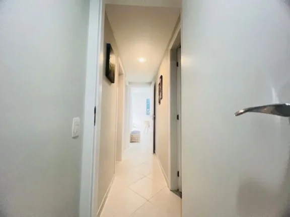 Imagem Apartamento à venda na Riviera de São Lourenço, no módulo 7: 3 quartos, 1 suíte, 2 salas, 2 vagas de garagem! Seu refúgio à beira-mar!