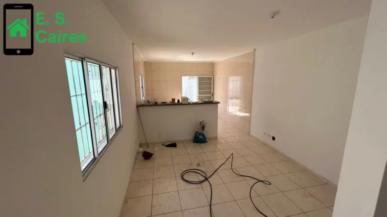 Imagem Oportunidade em Itanhaém  Sobrado a apenas 700m da praia