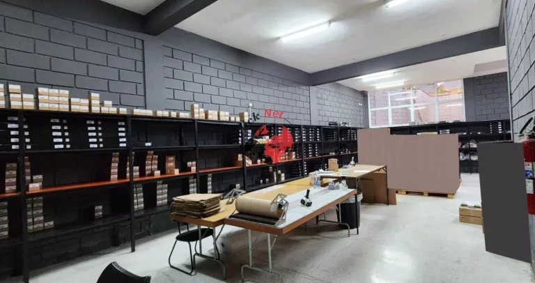 Imagem Prédio Comercial no bairro Santa Terezinha, 1.300 metros