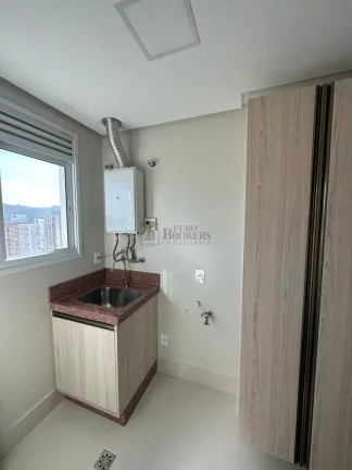 Imagem Apartamento Quadra Mar com 3 suítes à venda no Centro de Balneário Camboriú/SC