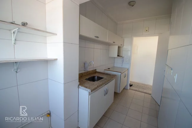 Imagem "Espaçosa cobertura duplex de 3 dormitórios e duas vagas de garagem: seu novo lar perto de tudo!"