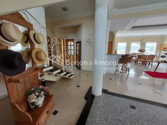 Imagem Esta incrível residência à venda em um condomínio exclusivo em Valinhos, SP, proporciona o máxi...