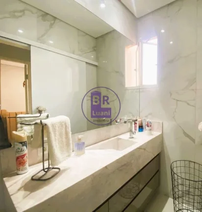 Imagem Linda casa com no condomínio Terra nova