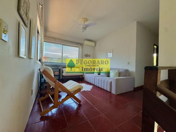 Imagem Casa mobiliada a 500 metros da praia em Barequeçaba, São Sebastião/SP - 3 quartos, 1 suíte, 3 salas, 4 banheiros, 4 vagas