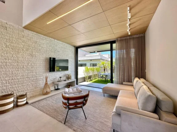 Imagem Casa em Condominio 4 Dormitórios - Bairro Remanso