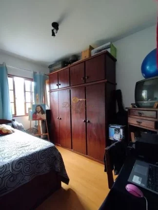 Imagem Casa em Condomínio para Venda em Teresópolis / RJ no bairro Araras