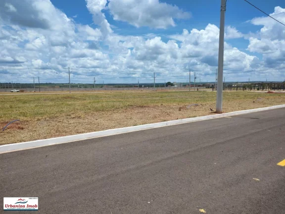Imagem Villaggio Santa Inês - Terreno com 250m2 - Meio de Quadra à venda já Parcelado em Campo Grande