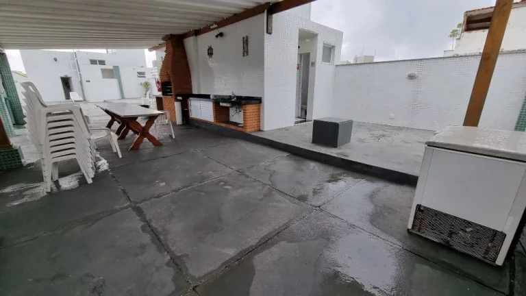 Imagem PITANGUEIRAS – CALÇADÃO, MARAVILHOSO APARTAMENTO TOTALMENTE REFORMADO, 81,05 M² ÚTEIS, GARAGEM DEMARCADA NO PRÉDIO, CONDOMÍNIO BAIXO