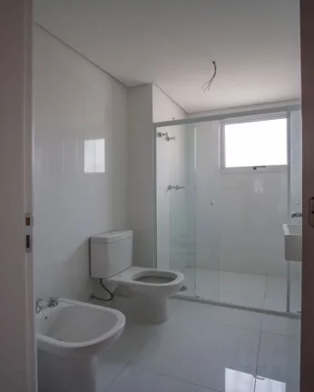 Imagem Apartamento novo, no contra piso, de frente, living para 02 ambientes, ensolarado, 02 dormitórios s...