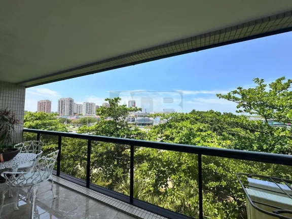 Imagem Apartamento à venda na Barra da Tijuca, 4 quartos, 2 vagas, varanda, 136m2.