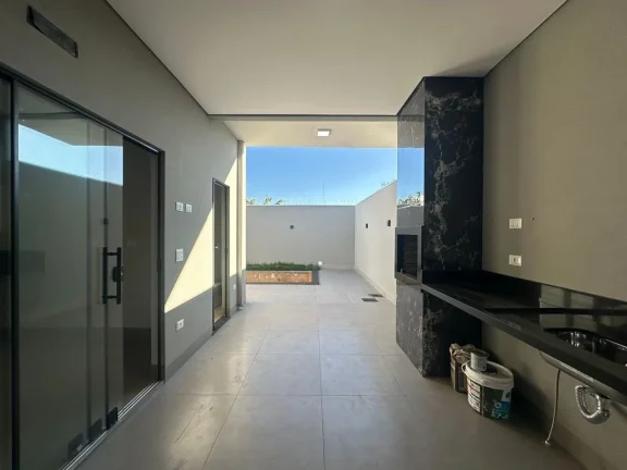 Imagem Casa de Alto Padrão com Piscina à Venda no Rita Vieira