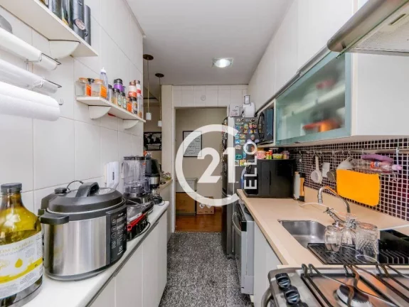 Imagem Apartamento moderno, reformado, no Itaim Bibi