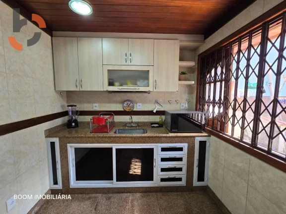 Imagem Casa com 4 dormitórios à venda, 243 m² por R$ 880.000,00 - Caonze - Nova Iguaçu/RJ