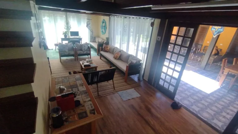 Imagem CASA COM 4 DORMITÓRIOS SUÍTES - PRAIA CAMBURI - SÃO SEBASTIÃO