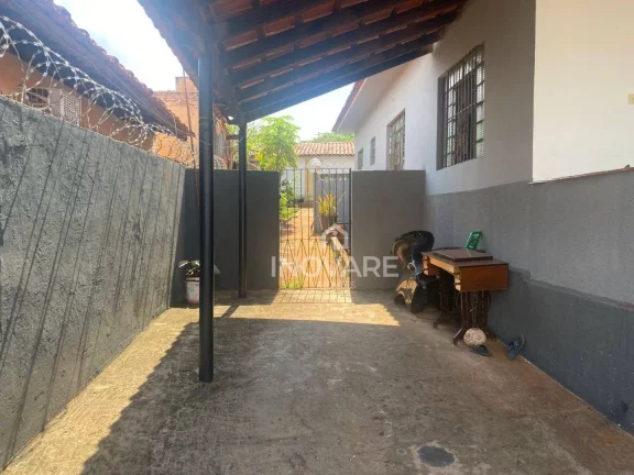 Imagem Casa com 3 dormitórios à venda, 140 m² por R$ 350.000,00 - Setor Bela Vista - Itumbiara/GO