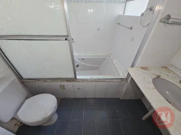 Imagem Apartamento com 2 dormitórios para alugar, 64 m² por R$ 2.585,00/mês - Rio Branco - Porto Alegre/RS