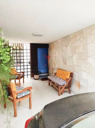 Imagem Sobrado reformadocom 3 Quartos,2 Vagas e quiosque com Churrasqueira.Bairro Jardim da Saúde