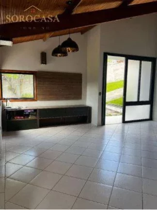 Imagem Chácara á Venda - 1.050m² - 3dorm 1 suite - Cond Village Araçoiaba