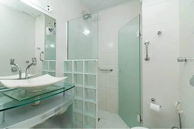 Imagem Apartamento à venda em Porto Alegre, Petrópolis, com 1 quarto, 46m2
