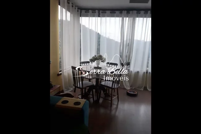 Imagem Casa com 3 dormitórios à venda, 344 m² por R$ 990.000,00 - Albuquerque - Teresópolis/RJ