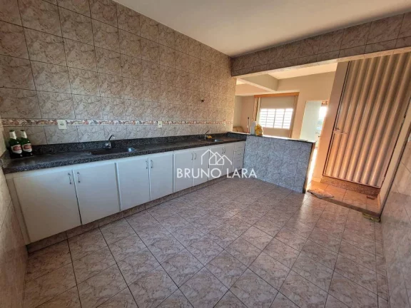 Imagem Apartamento para alugar, 252 m² por R$ 2.576,00/mês - Miriti - Igarapé/MG