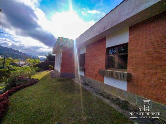 Imagem Casa com 4 dormitórios à venda, 330 m² por R$ 950.000,00 - Albuquerque - Teresópolis/RJ