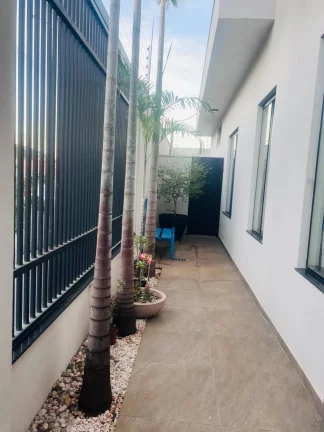 Imagem Casa com espaço para locação no Agudo Romão