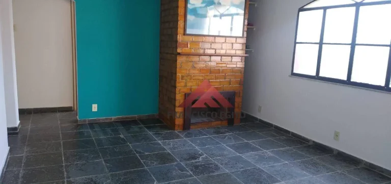 Imagem Casa com 3 dormitórios à venda, 241 m² por R$ 350.000,00 - Santa Isabel - São Gonçalo/RJ