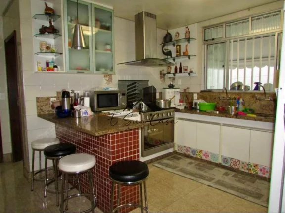 Imagem Casa 4 Quartos 2 Suítes Bairro São José