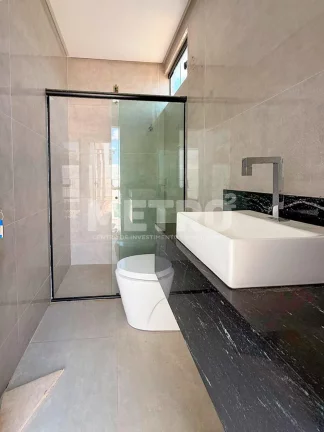 Imagem Casa para locação no Alphaville com 3 suítes, gourmet, piscina, Petrolina