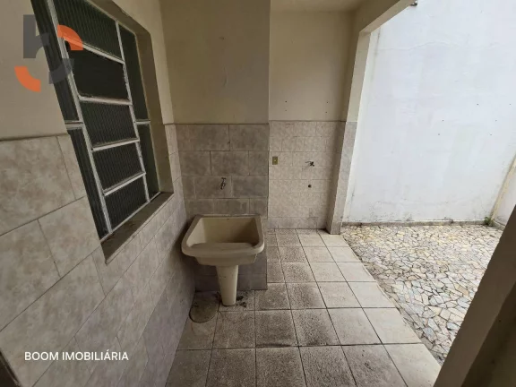 Imagem Duas ótimas Casas no Centro de Nova Iguaçu, Área Nobre Rua Floresta Miranda por R$ 600.000,00