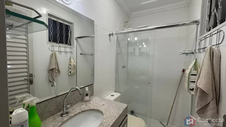 Imagem Casa de Alto Padrão à Venda no Jardim Califórnia – 3 Quartos, Suíte e Espaço Gourmet – Patos de Minas