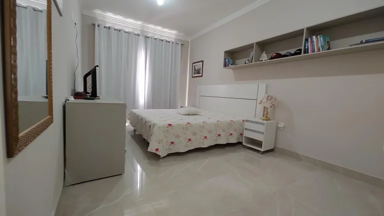 Imagem SOBRADO 4 QUARTOS SENDO 1 SUITE EM SÃO FRANCISCO DO SUL/SC