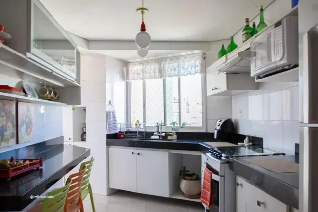 Imagem Localizado no bairro Santa Ines, este espaçoso apartamento oferece 121 metros quadrados de conforto...