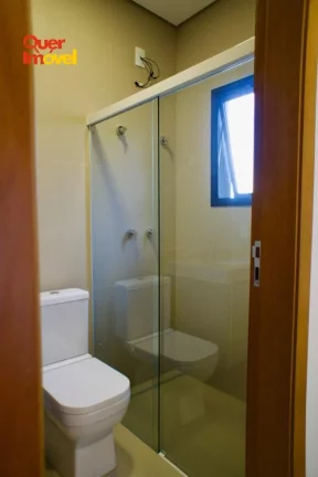 Imagem Casa de Luxo em Condomínio à Venda em Ribeirão Preto-SP no Bairro Bonfim Paulista: 3 Quartos, 3 Suítes, 1 Sala, 4 Banheiros, 4 Vagas, 180m².