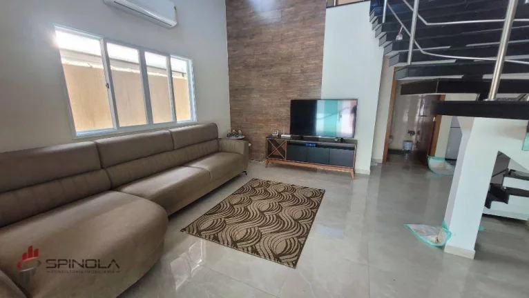 Imagem Sobrado com 5 dormitórios à venda, 262 m² por R$ 1.550.000,00 - Balneário Flórida - Praia Grande/SP