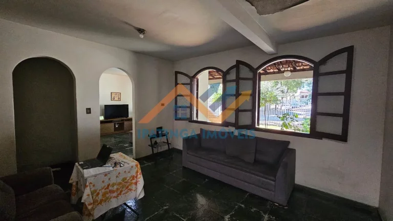 Imagem Casa térrea de 3 quartos e 2 vagas no Imbaúbas em Ipatinga Viva na área mais valorizada do bairro Imbaúbas em Ipatinga, pertinho do Coelho Diniz, Sesi e Aapi. Possui - Sala tv; - Sala de jantar; - C