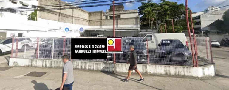 Vendo terreno na Av das Américas ... Armando Lombardi, 605m² reais, frontal rua, local nobre e de grande movimento. Junto metrô e BRT. Perto de tudo