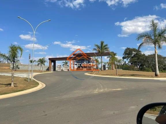 Imagem Casa à venda no bairro CONDOMÍNIO RESIDENCIAL FLOR D'ALDEIA - Mogi Mirim/SP