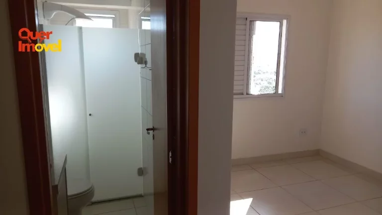 Imagem Apartamento à venda no Campos Elíseos, Edifício Sevilha: 3 quartos, 1 suíte, sala, 2 banheiros, 2 vagas - 93m². Quer Imóvel Negócios Imobiliários.