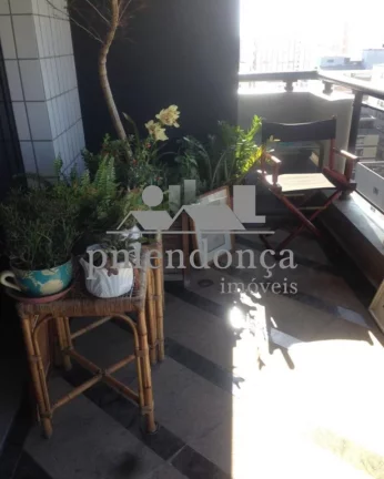 Imagem Apartamento em Higienópolis com 03 suí­tes e 03 vagas, 245m²