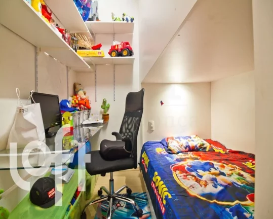 Imagem Apartamento reformado em Higienópolis com 2 quartos ( 1 suíte ) e 2 vagas, 81m²