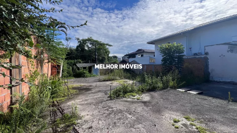 Imagem Terreno a venda no Condomínio Residencial Ariribá com 325 m² em Balneário Camboriú