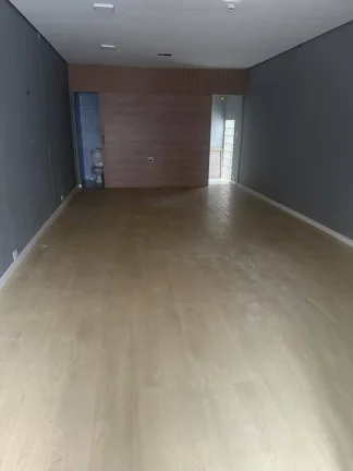 Imagem Loja com 70 metros para locação na Guilherme Giorgi Vila Carrão