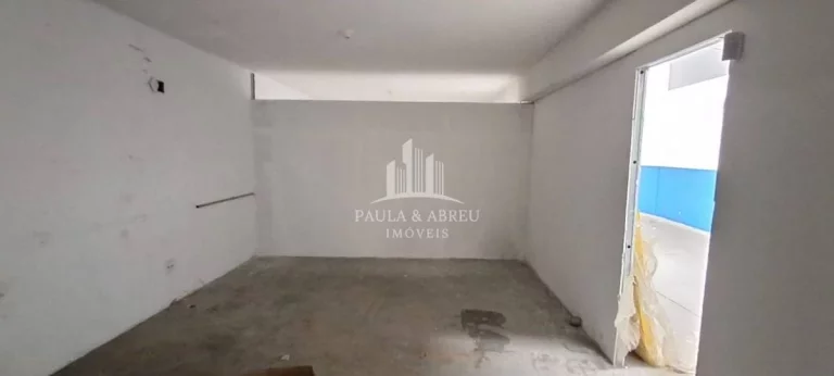 Imagem Aluga-se Galpão Fantástico 245m², Vão Livre, 3 portas, 2 Banheiros, Cozinha, Mezanino 45mts, no Jardim Itapeva, Mauá-SP