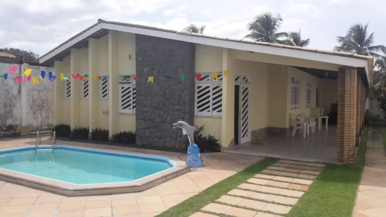 Imagem Casa de rua no Mosqueiro: 3 quartos, 480m² e 5 vagas de garagem!